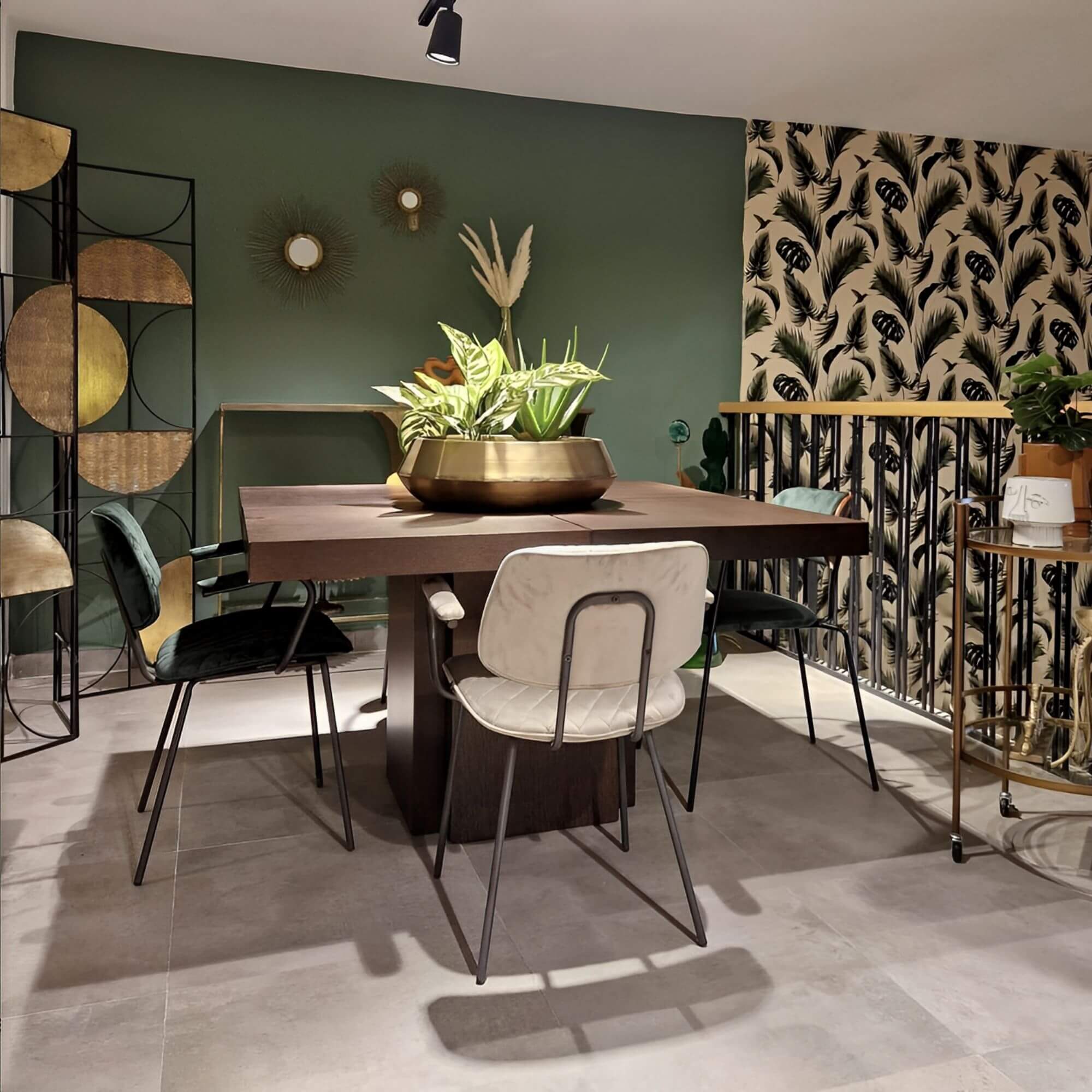 table à manger fly - l 130 x p 130 cm 1 table à manger fly - l 130 x p 130 cm