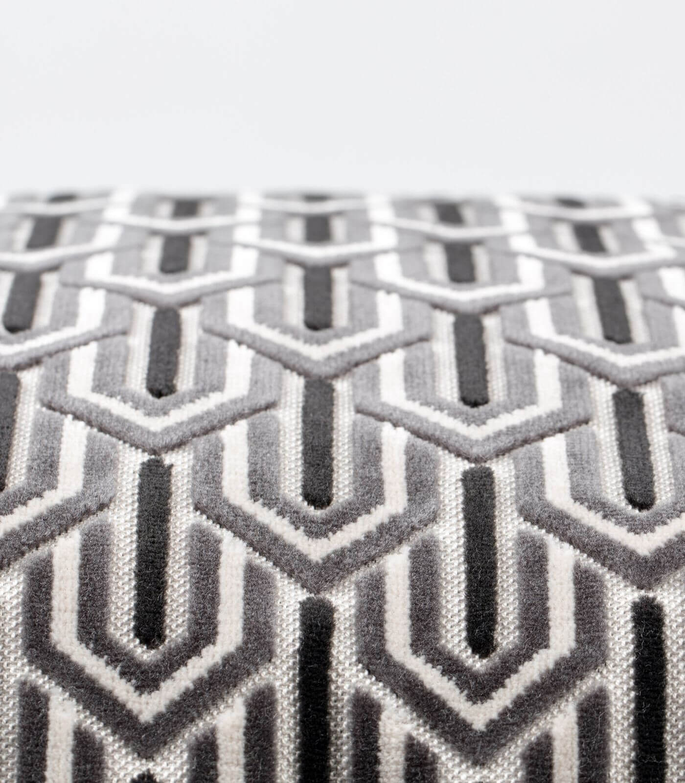 coussin beverly - gris - 45 x 45 cm 4 coussin beverly - gris - 45 x 45 cm – image 4