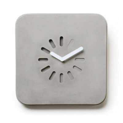 Horloge low tech - life in progress - Lyon Beton