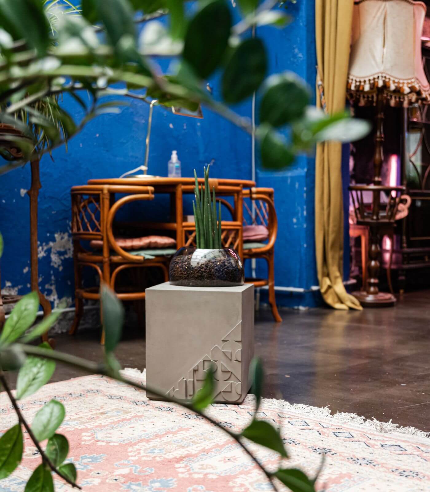 table d'appoint curb - lyon beton 31 table d'appoint curb - lyon beton – image 31