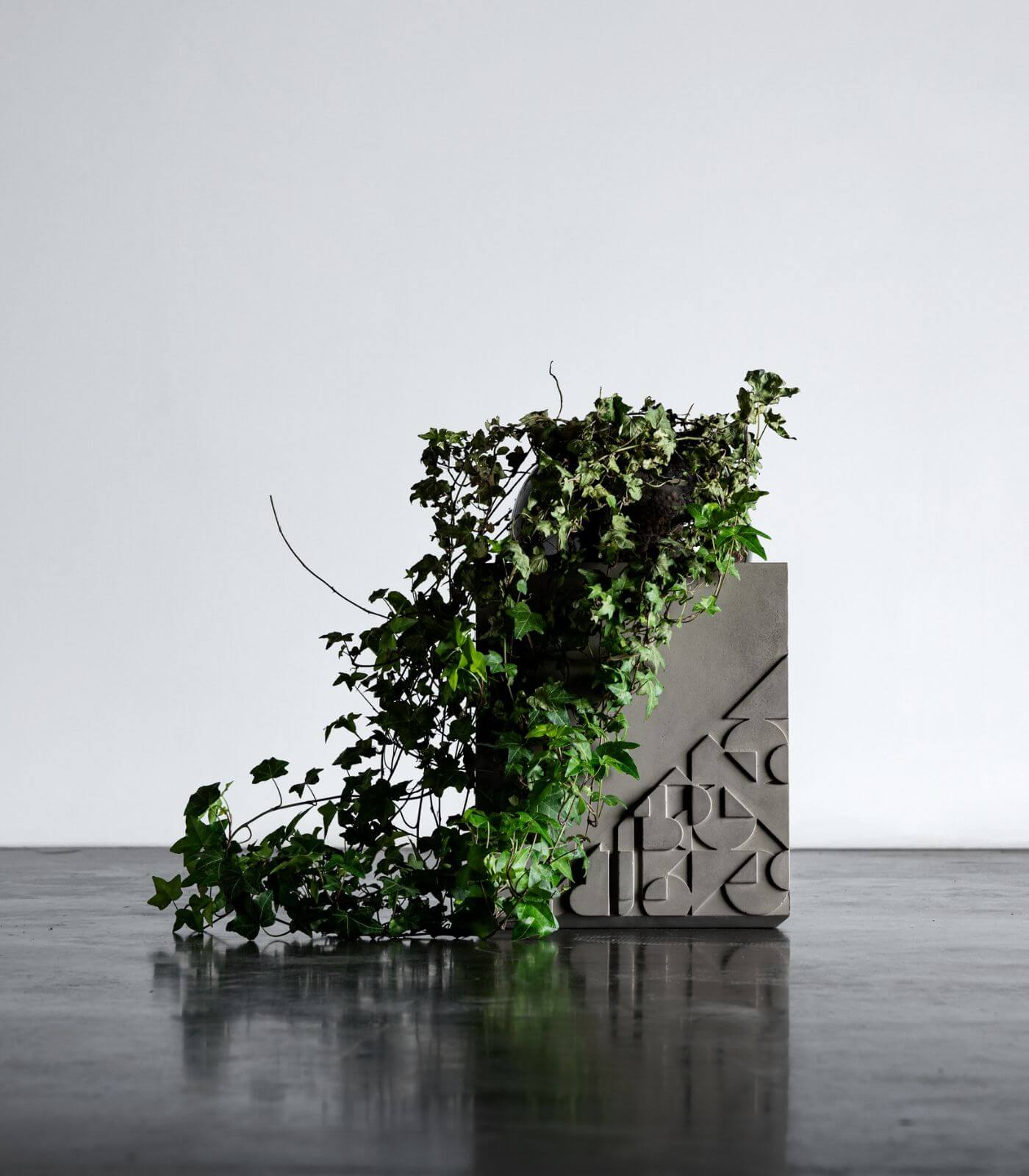 table d'appoint curb - lyon beton 14 table d'appoint curb - lyon beton – image 14