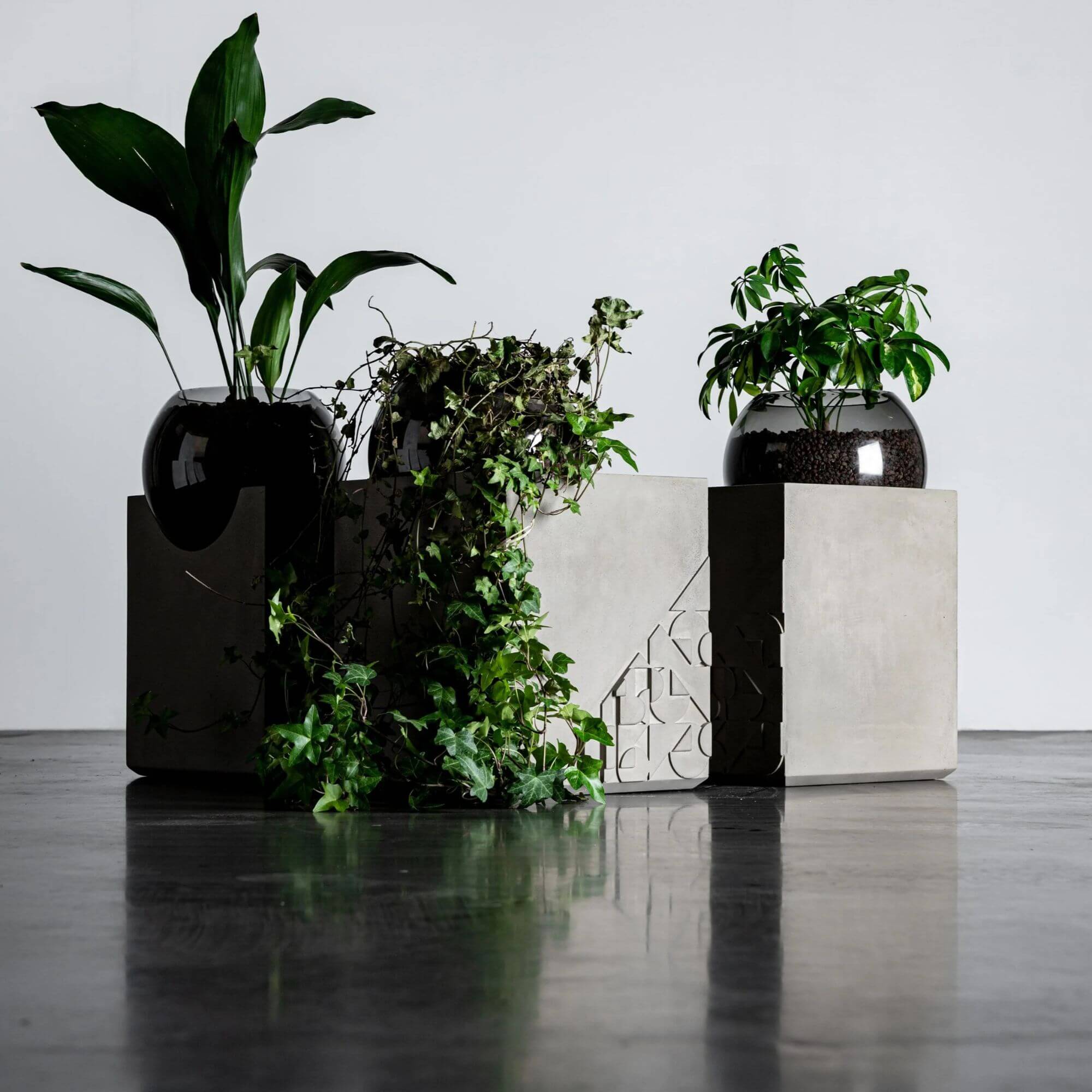 table d'appoint curb - lyon beton 4 table d'appoint curb - lyon beton – image 4