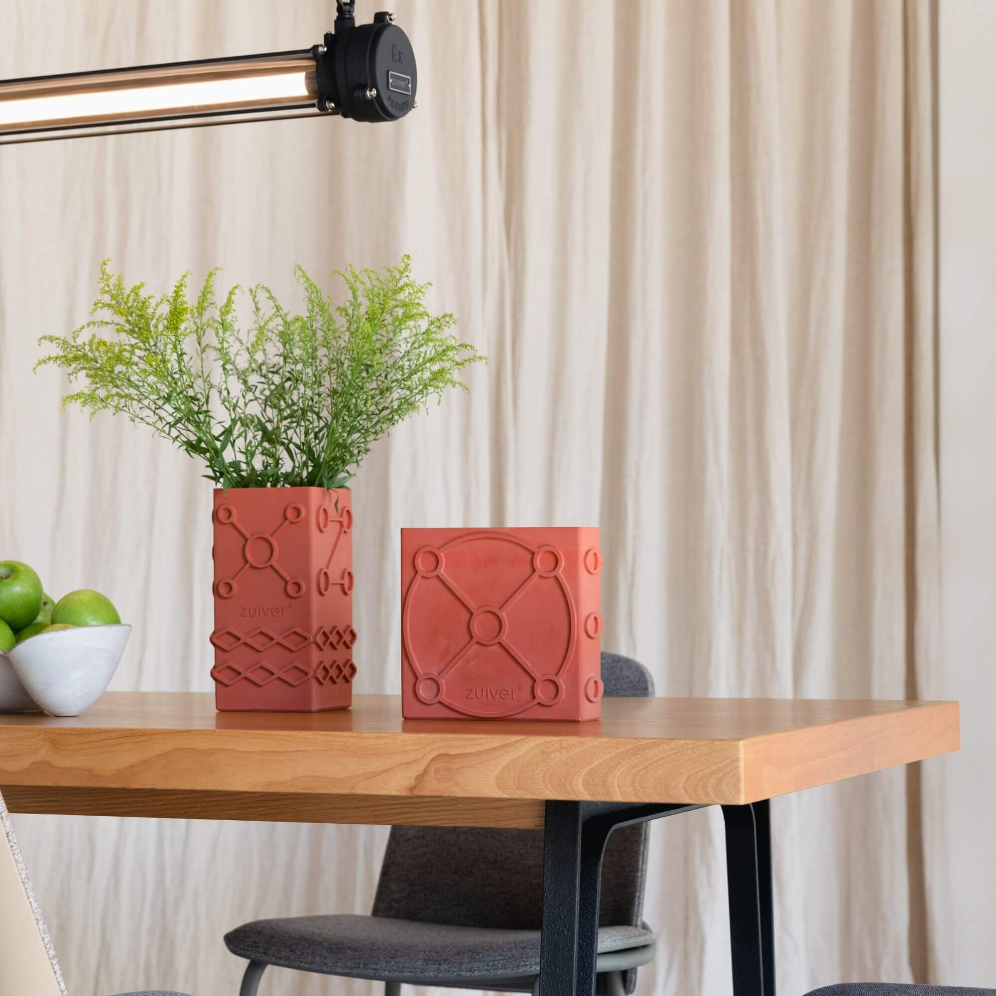 vase plat graphique béton - terracotta 2 vase plat graphique béton - terracotta – image 2