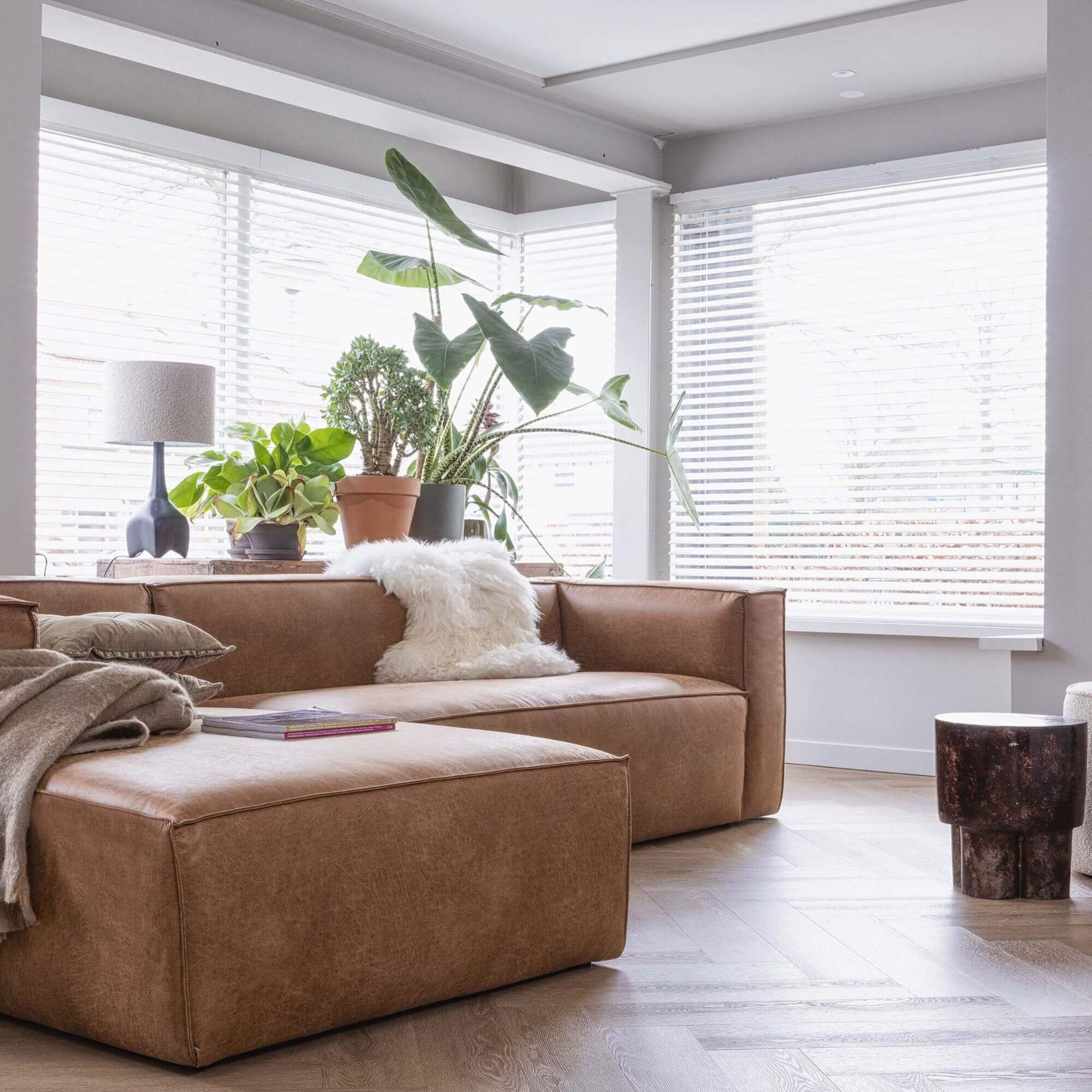 table d'appoint ariel - h 42 x ø 36 cm 5 table d'appoint ariel - h 42 x ø 36 cm – image 5