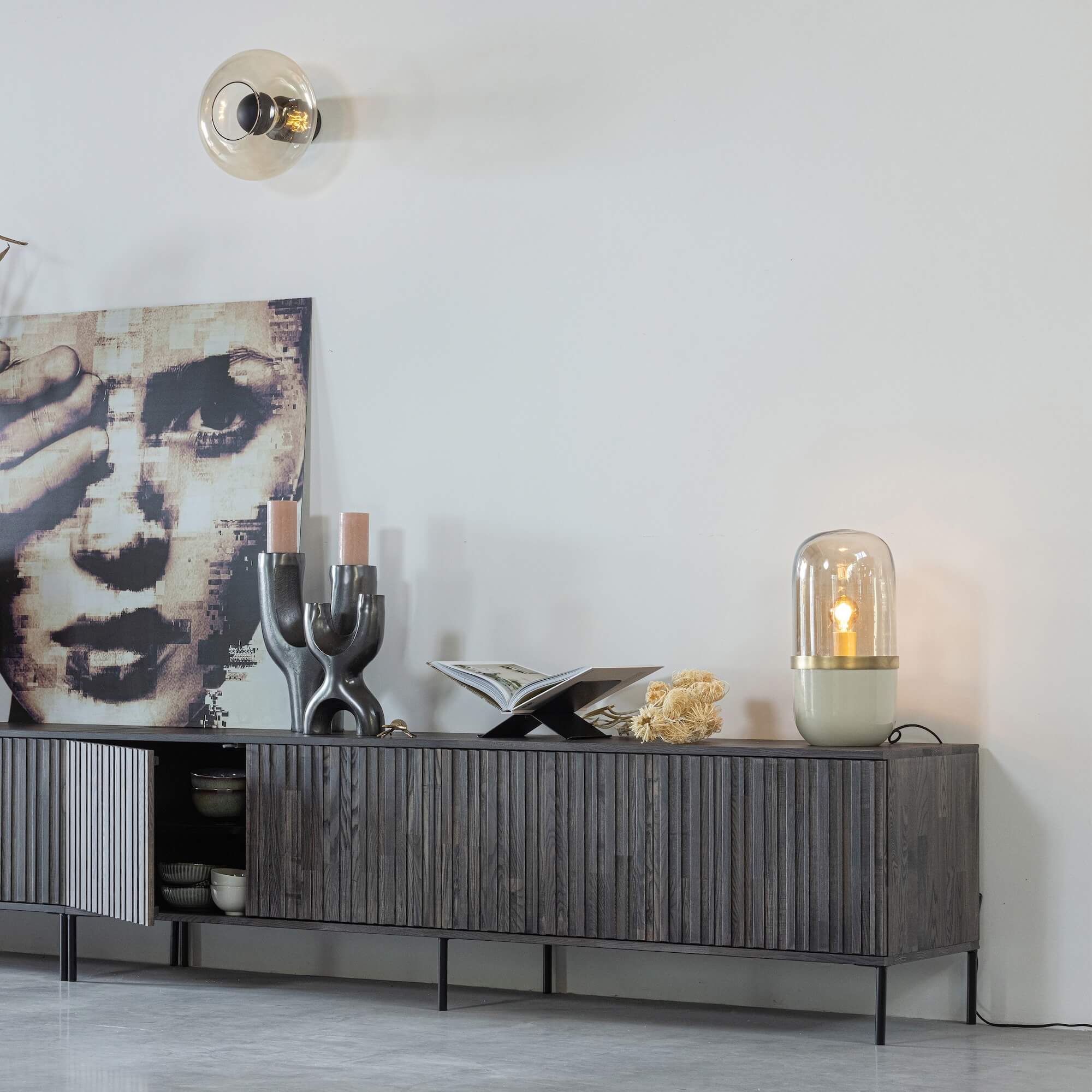 meuble tv gravure - l 150 x h 56 cm - bois de frêne espresso 3 meuble tv gravure - l 150 x h 56 cm - bois de frêne espresso – image 3