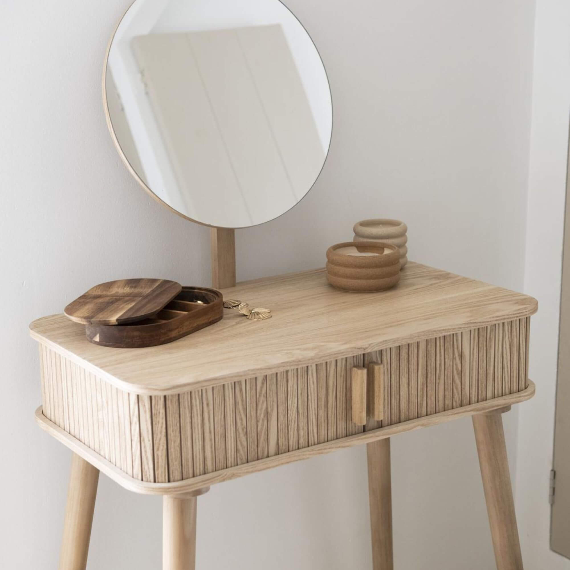 coiffeuse lily - frêne/pin - l 70 x h 126 cm 4 coiffeuse lily - frêne/pin - l 70 x h 126 cm – image 4