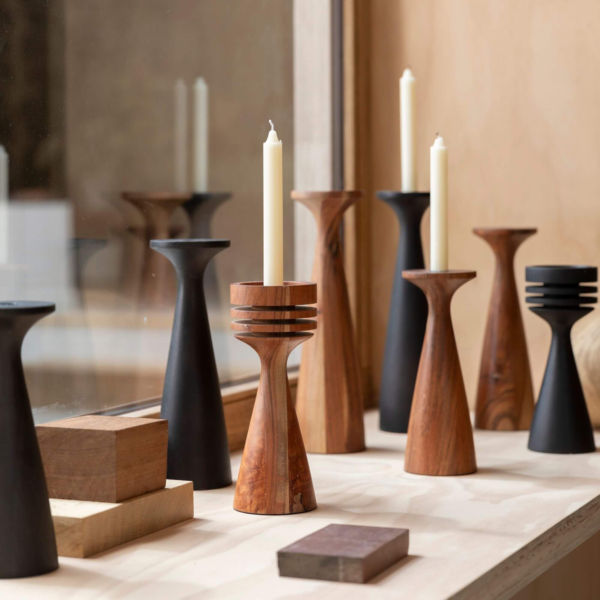 bougeoir hoover - noir - ø 9 x h 26 cm 2 bougeoir hoover - noir - ø 9 x h 26 cm – image 2