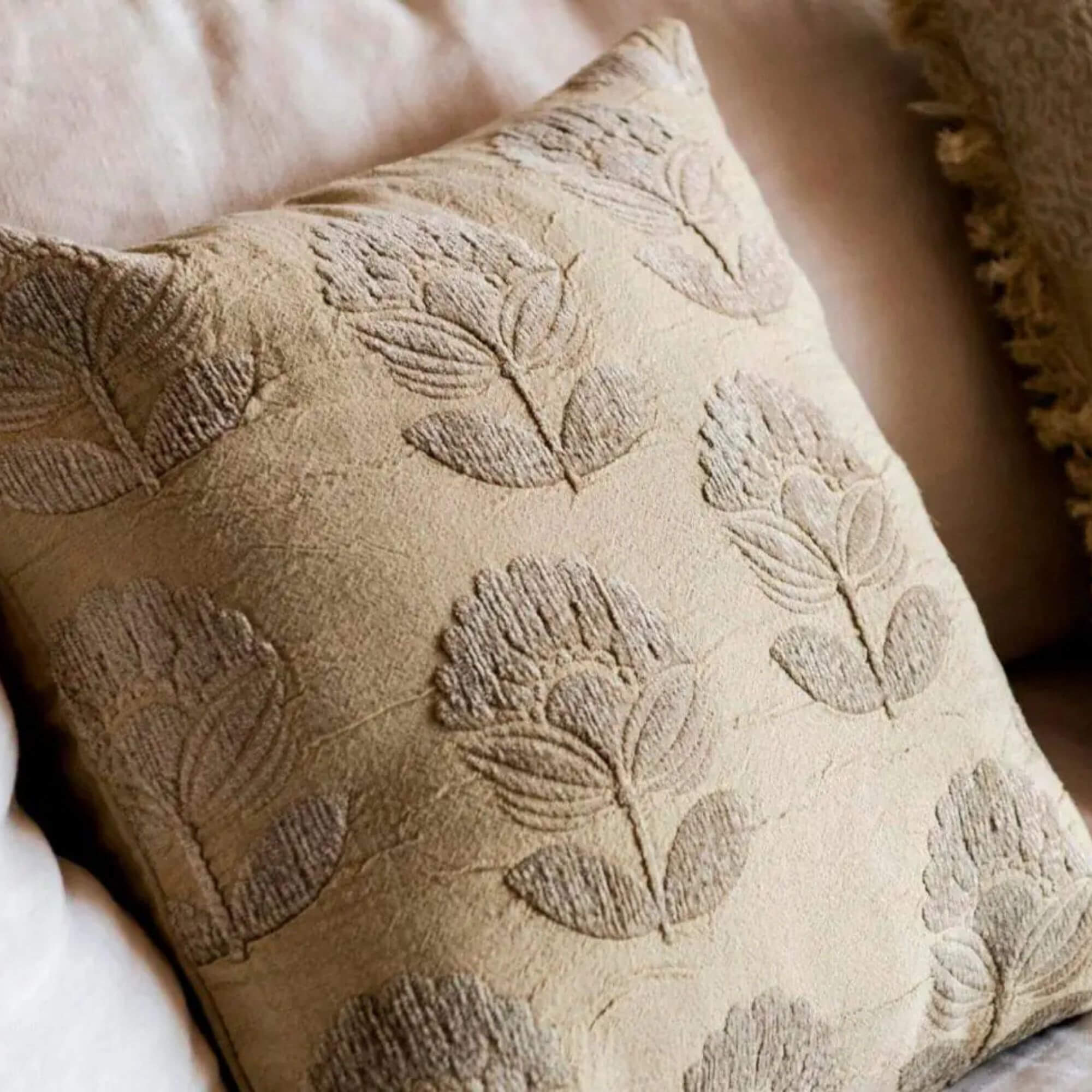 coussin dalia - 45 x 45 cm 5 coussin dalia - 45 x 45 cm – image 5