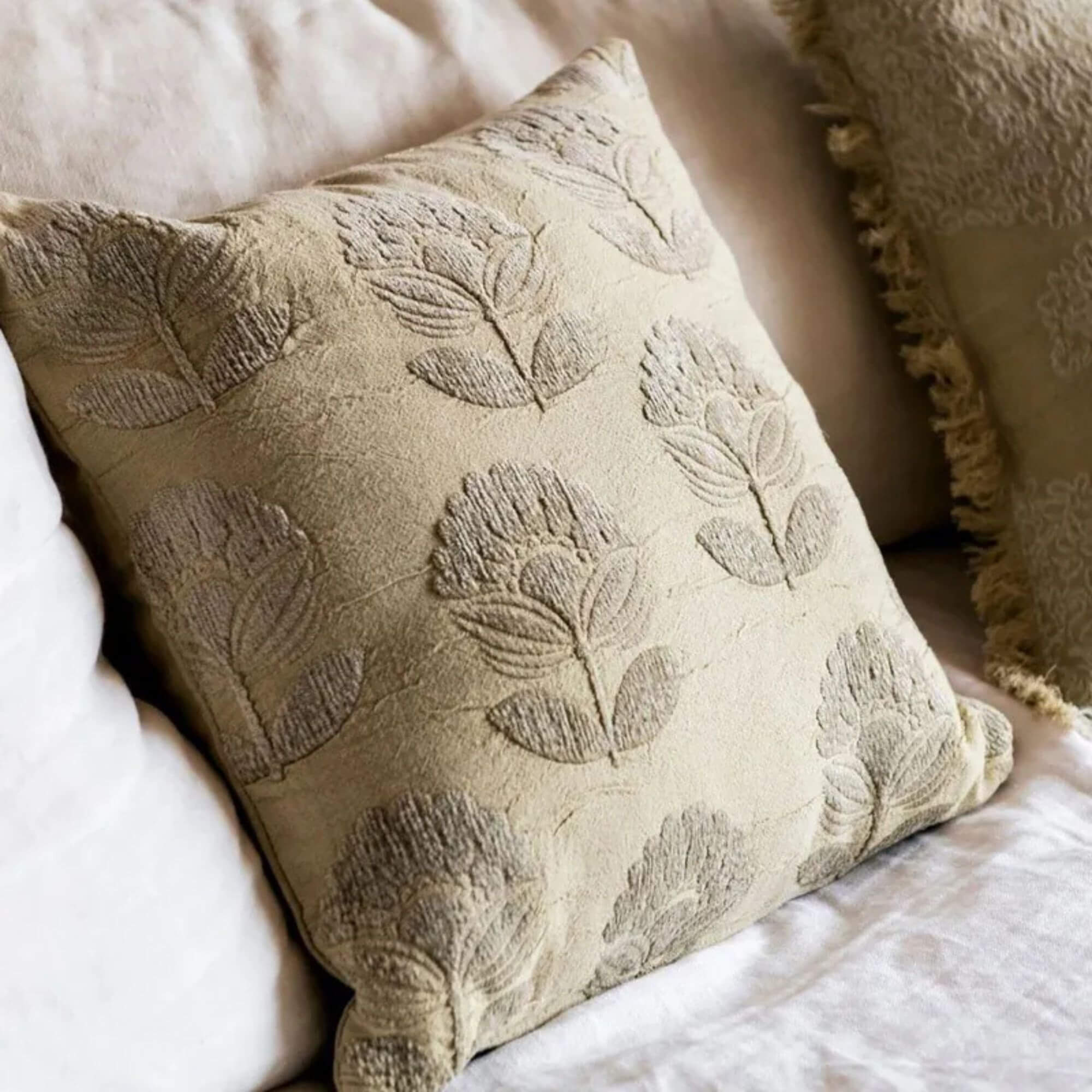 coussin dalia - 45 x 45 cm 2 coussin dalia - 45 x 45 cm – image 2