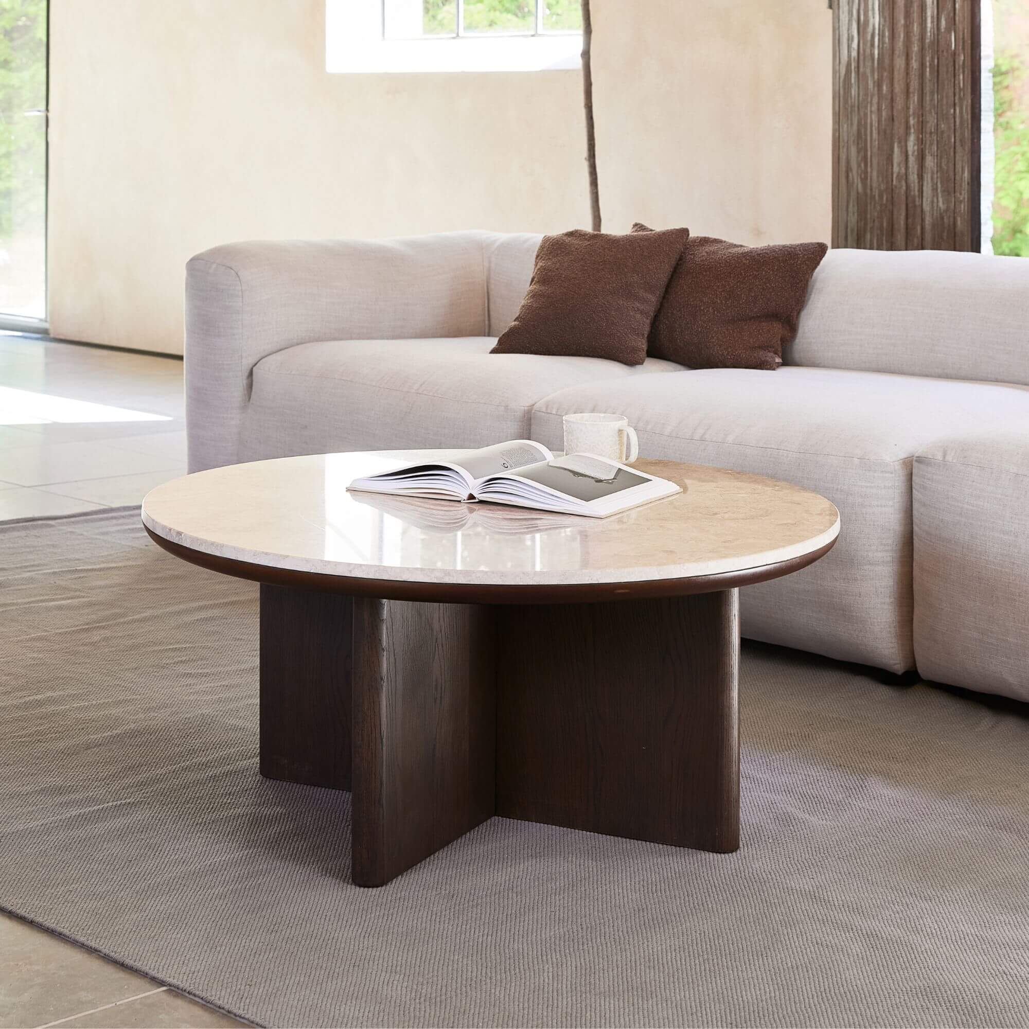 table basse ritz en marbre et chêne – ø100 × h45 cm 9 table basse ritz en marbre et chêne – ø100 × h45 cm – image 9