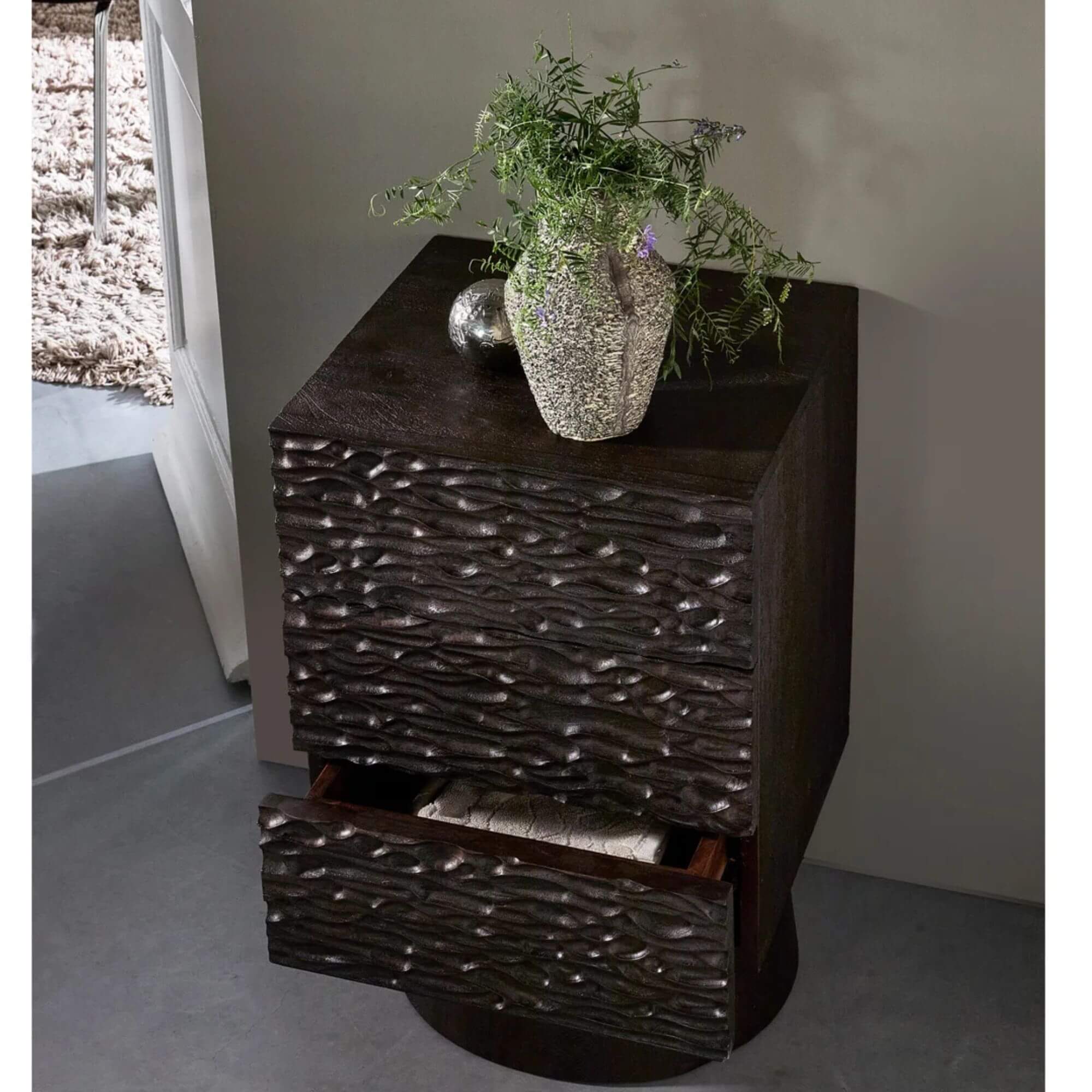petit cabinet d'appoint crumble - l 40 x h 66 cm 4 petit cabinet d'appoint crumble - l 40 x h 66 cm – image 4