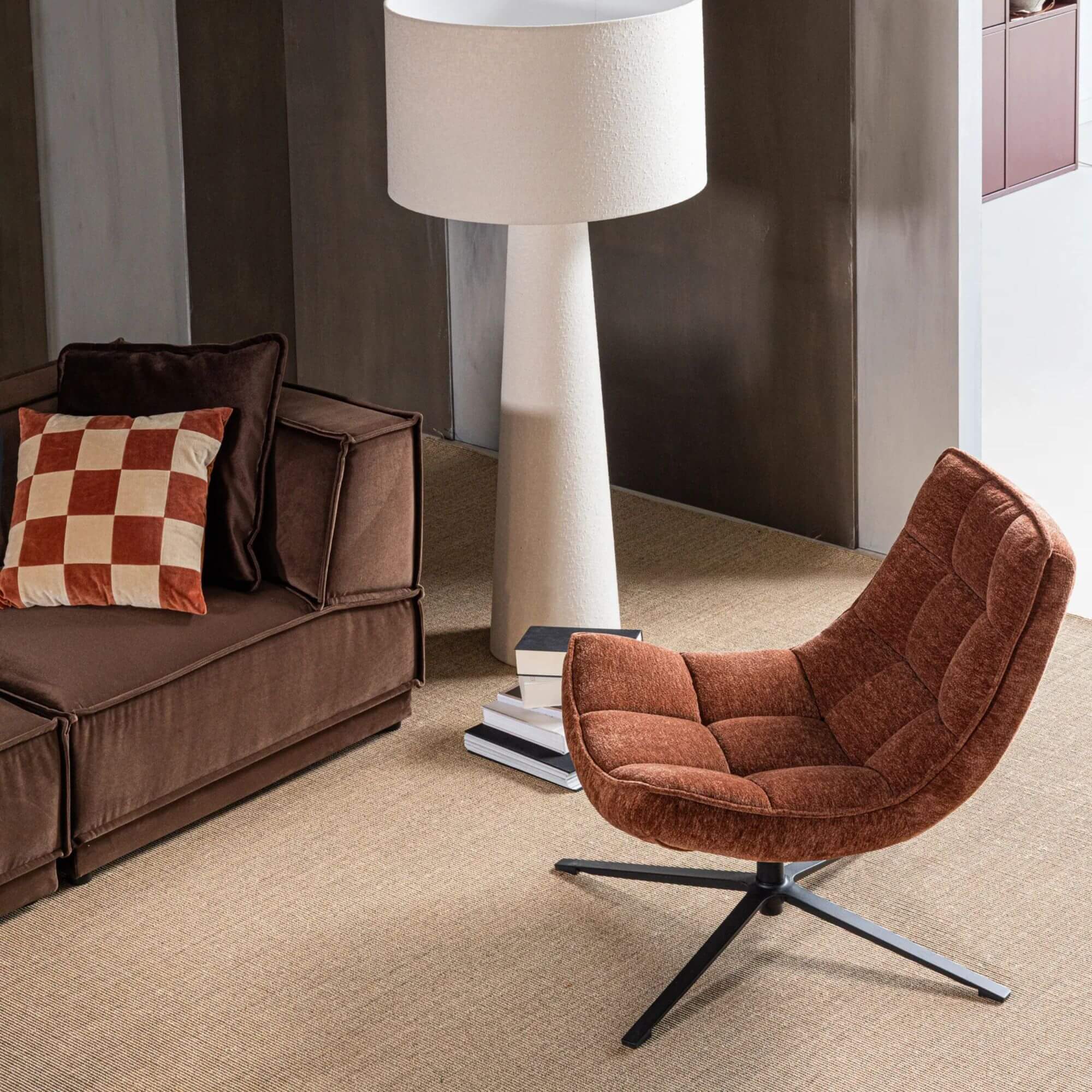 fauteuil lounge maudi - pivotant - ochre 2 fauteuil lounge maudi - pivotant - ochre – image 2