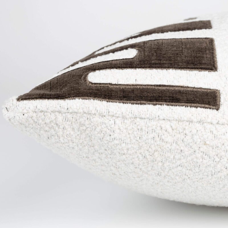 coussin clyde - moka - 42 x 42 cm – image 3