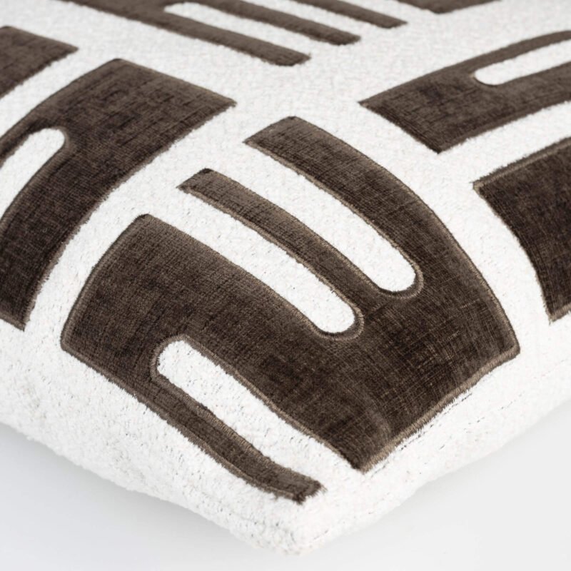 coussin clyde - moka - 42 x 42 cm – image 5