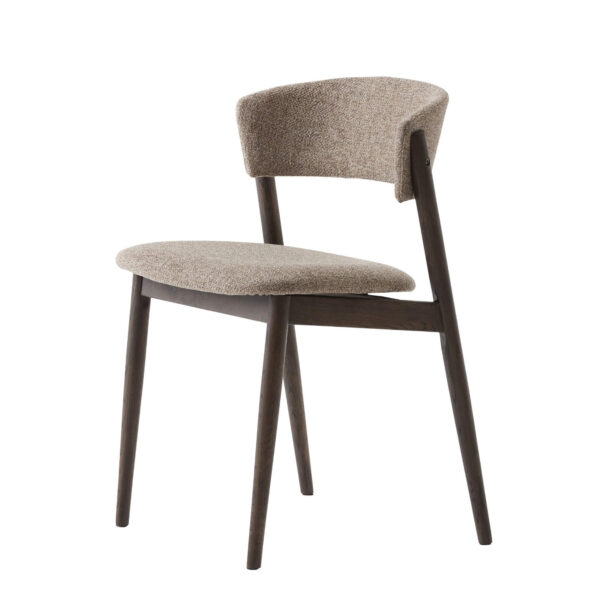 Chaise Revere Latte – Tissu texturé et piètement en bois espresso