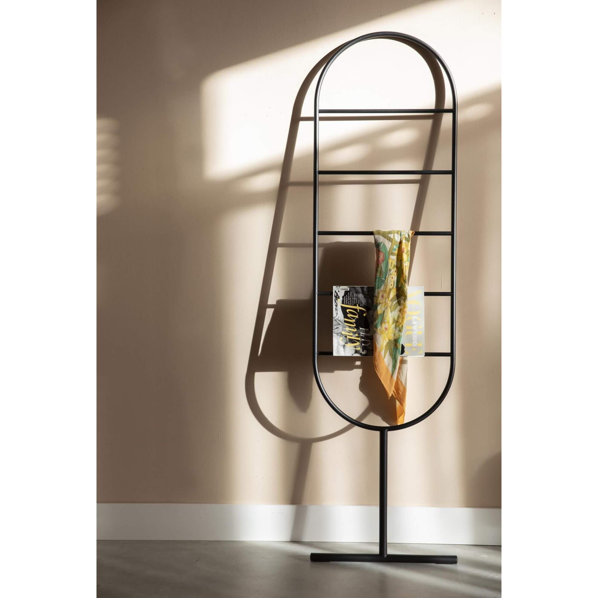 echelle déco tess - h 165,5 x l 45 cm 2 echelle déco tess - h 165,5 x l 45 cm – image 2