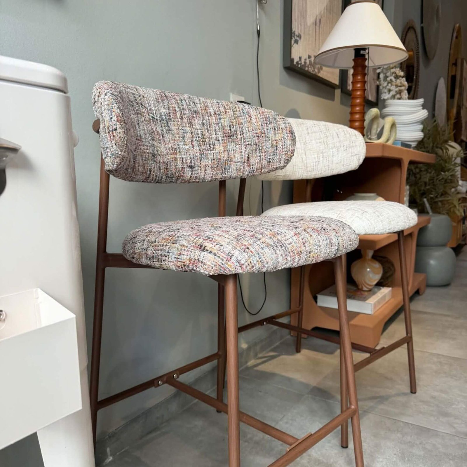 tabouret de comptoir claes 3 tabouret de comptoir claes – image 3